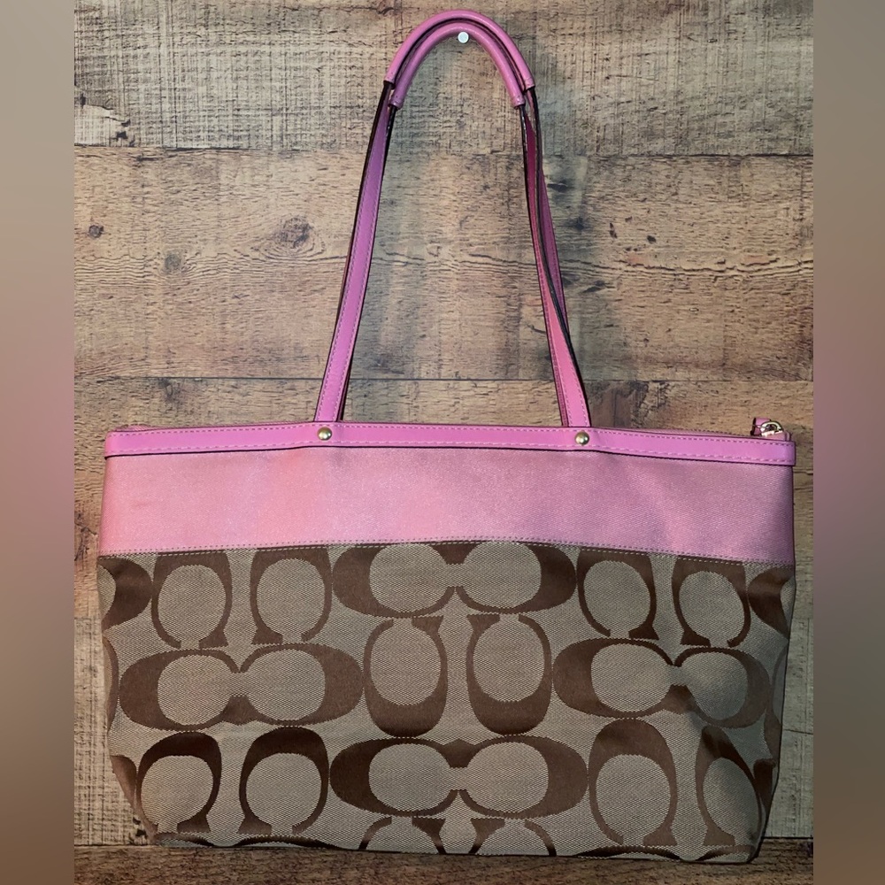 🔥 SOLD🔥Coach Signature Pink shoulder bag - Picture 6 of 10
